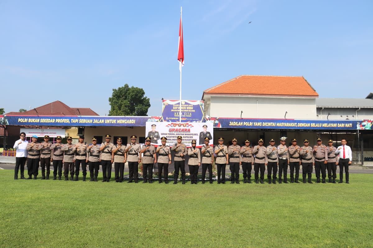 Kapolres Mojokerto Kota Pimpin Sertijab Wakapolres dan PJU lainnya, sebagai bentuk Semangat baru dalam pengabdian
