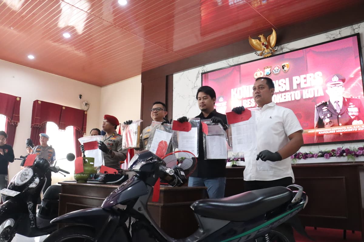 Jalankan Aksi Gunakan Daster, Pelaku Curanmor Berhasil Diamankan Satreskrim Polres Mojokerto Kota